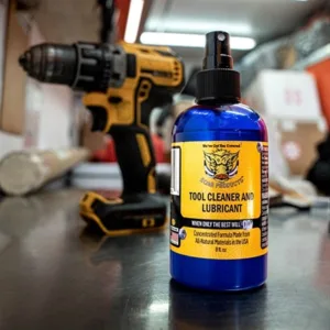 TOOL CLEANER AND LUBRICANT, 8OZ SPRAY BOTTLE